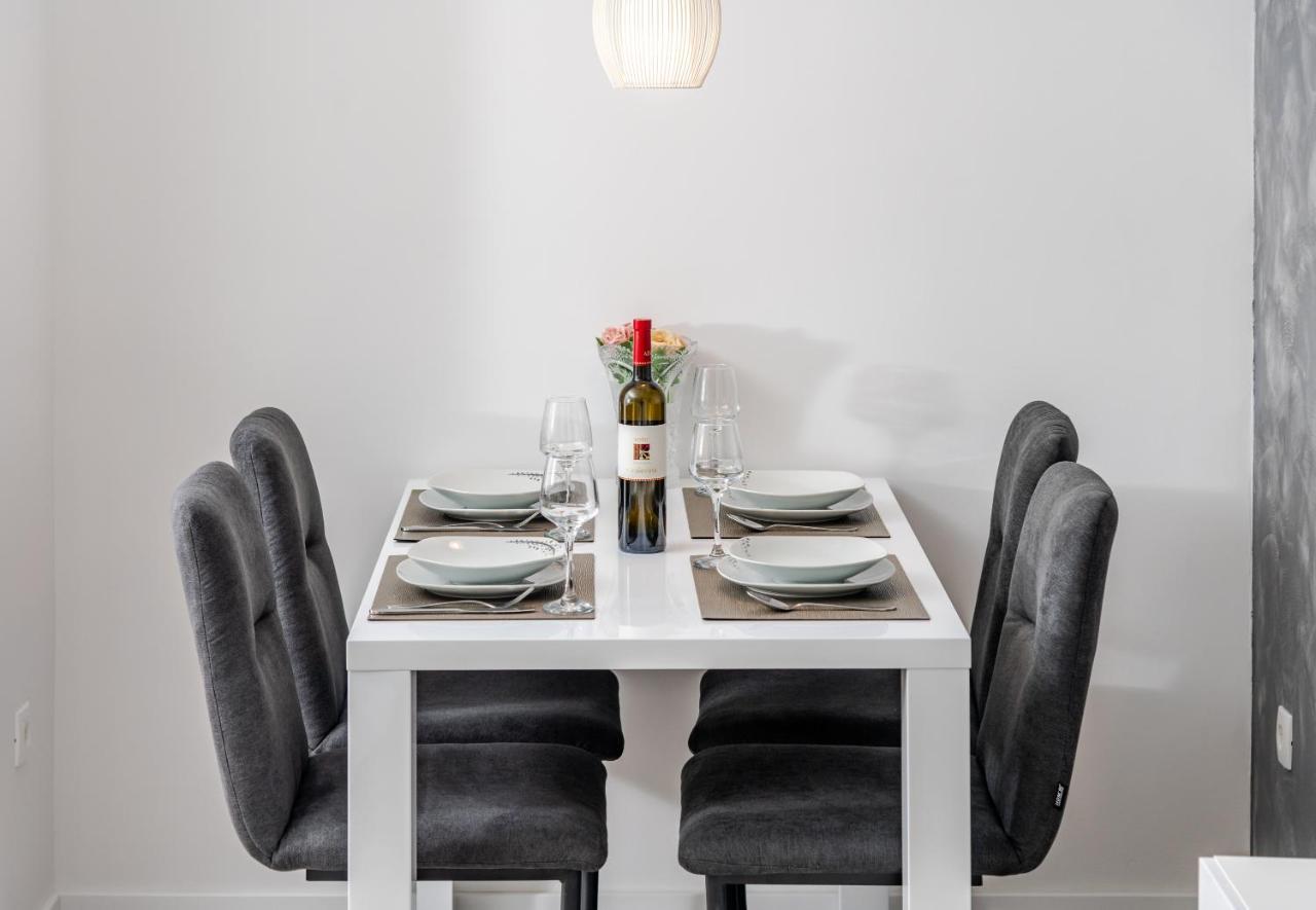 Luxury Apartment Sandra สปลิท ภายนอก รูปภาพ