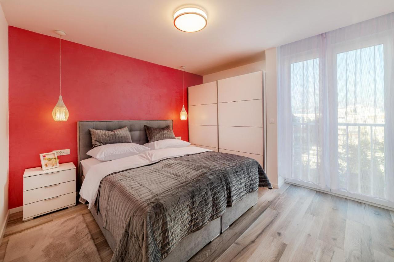 Luxury Apartment Sandra สปลิท ภายนอก รูปภาพ