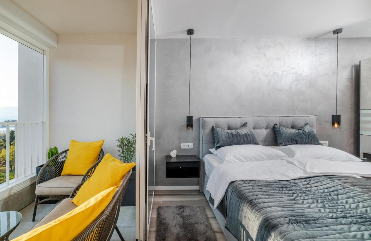 Luxury Apartment Sandra สปลิท ภายนอก รูปภาพ